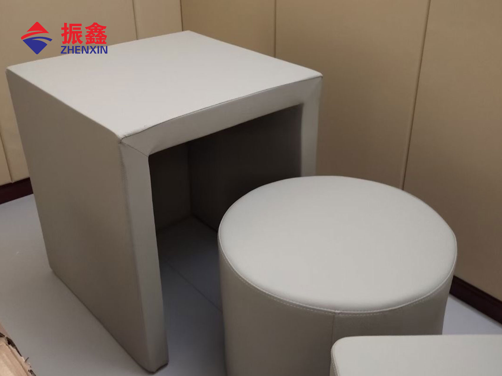  防撞家具